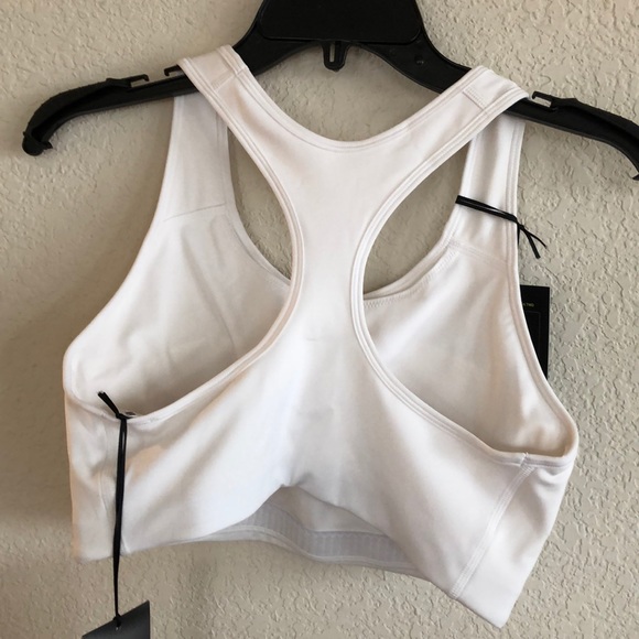 NIKE Women's Medium-Support 1-Piece Pad Sports Bra - Picture 5 of 9